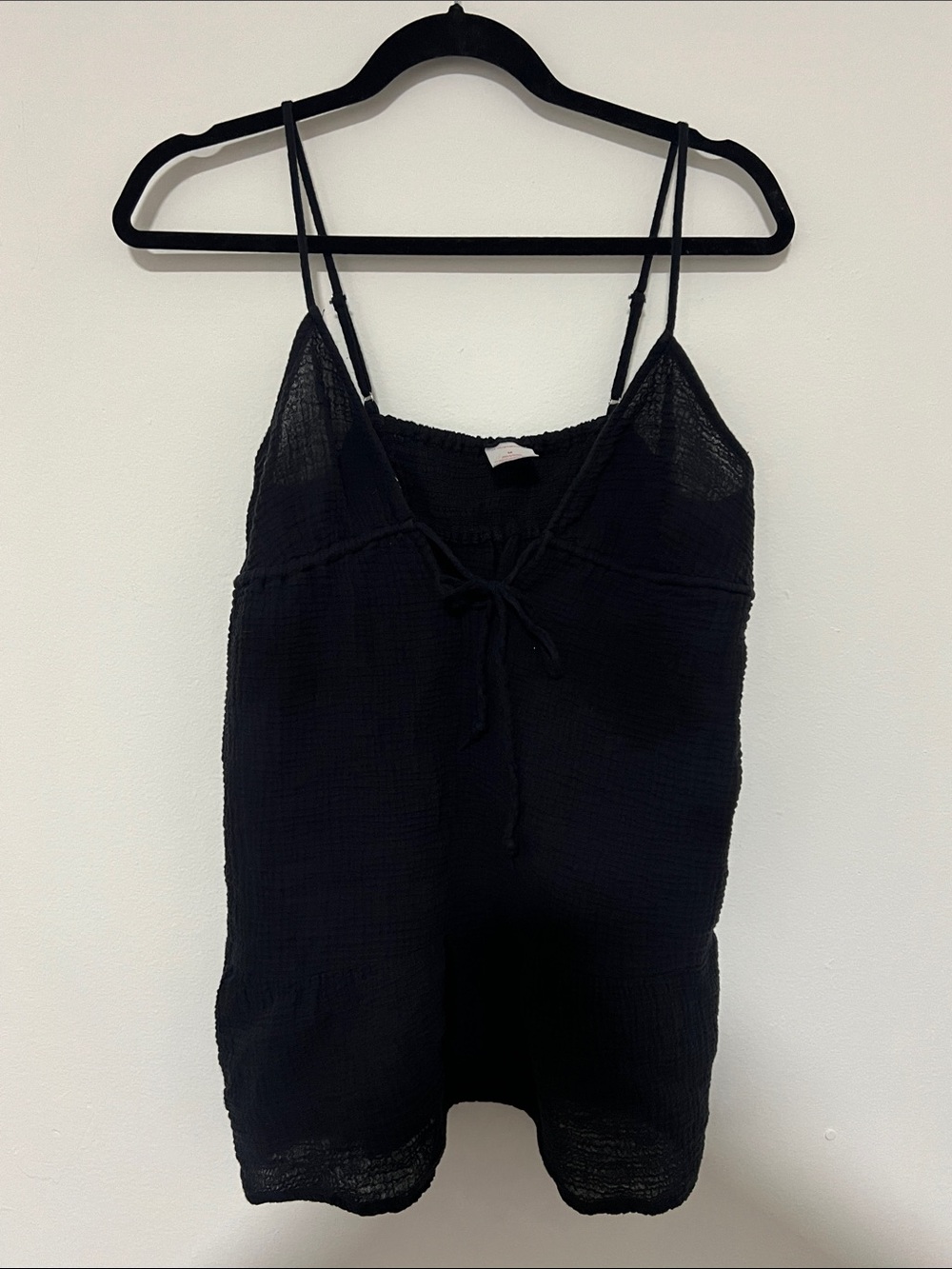 Xhilaration Black Lightweight Spaghetti Strap Tank Top